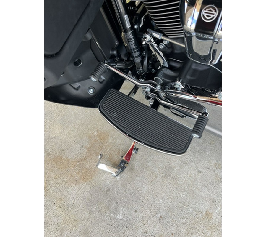 2017 Harley-Davidson FLHTKL Ultra Limited Low