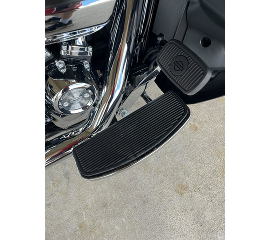 2017 Harley-Davidson FLHTKL Ultra Limited Low