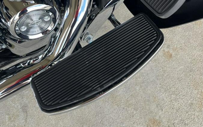 2017 Harley-Davidson FLHTKL Ultra Limited Low