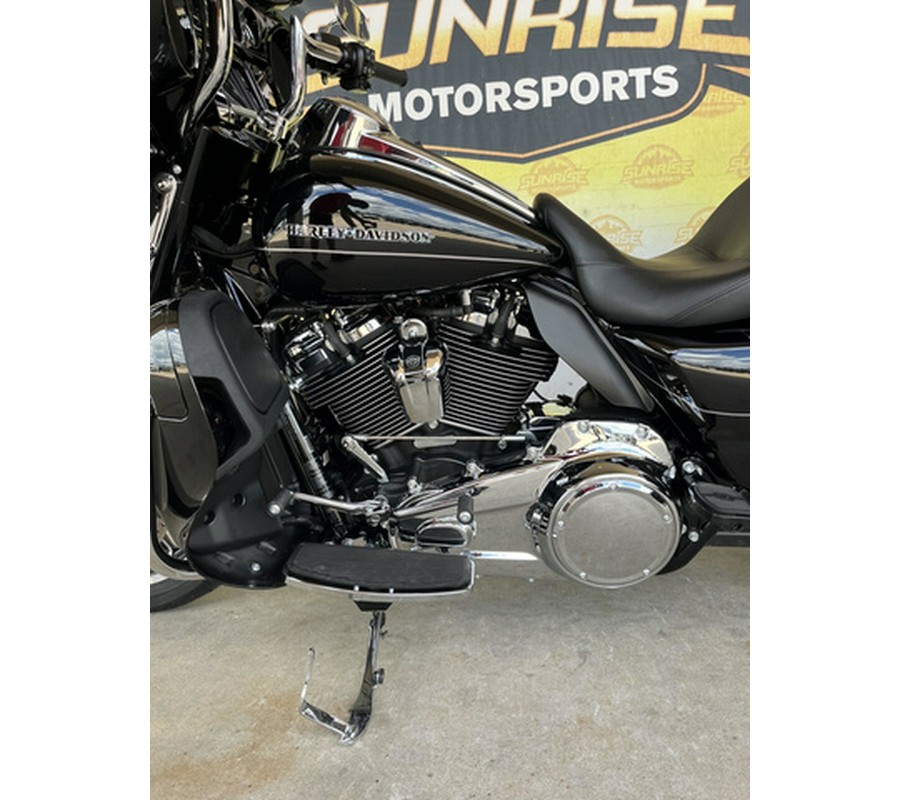 2017 Harley-Davidson FLHTKL Ultra Limited Low