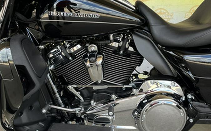 2017 Harley-Davidson FLHTKL Ultra Limited Low