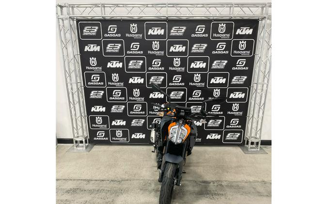 2023 KTM 390 Duke