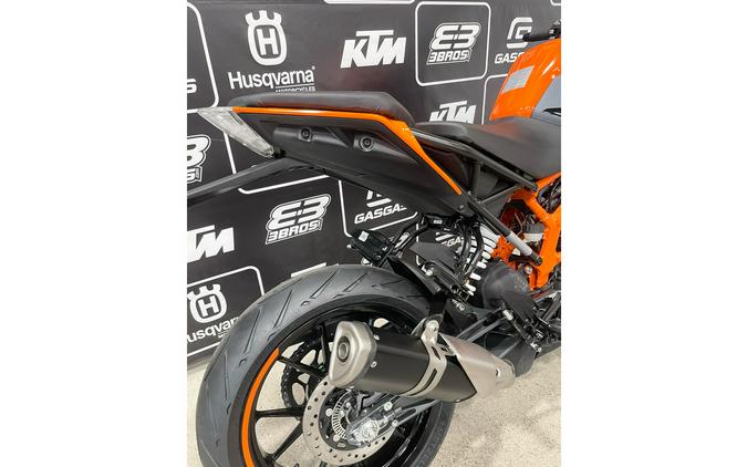 2023 KTM 390 Duke