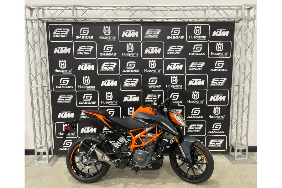 2023 KTM 390 Duke