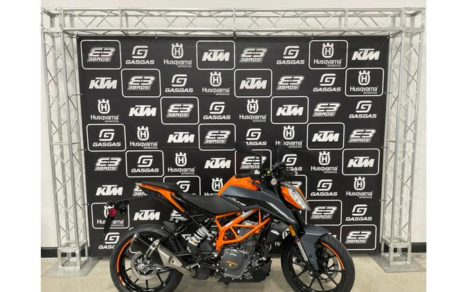 2023 KTM 390 Duke