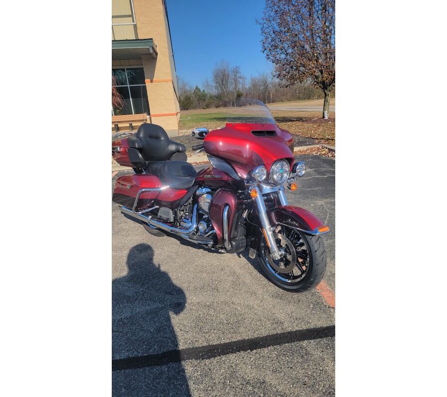 2019 Harley-Davidson Ultra Limited Wicked Red/Twisted Cherry