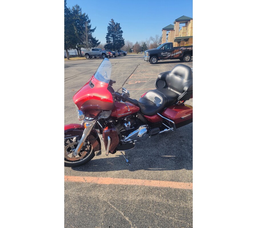 2019 Harley-Davidson Ultra Limited Wicked Red/Twisted Cherry