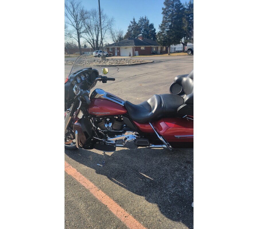 2019 Harley-Davidson Ultra Limited Wicked Red/Twisted Cherry