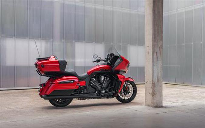 2022 Indian Motorcycle Pursuit® Dark Horse® with Premium Package