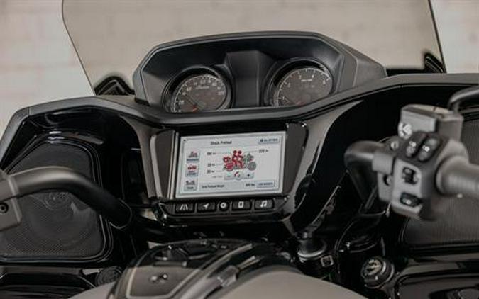 2022 Indian Motorcycle Pursuit® Dark Horse® with Premium Package