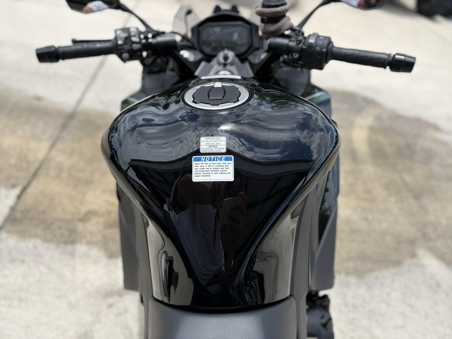 2023 Kawasaki NINJA 1000 SX
