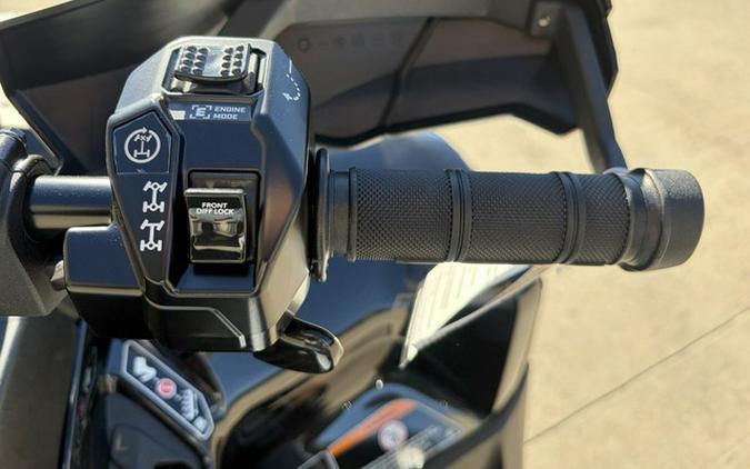 2027 Can-Am Outlander MAX Limited