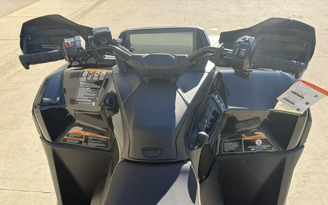 2027 Can-Am Outlander MAX Limited