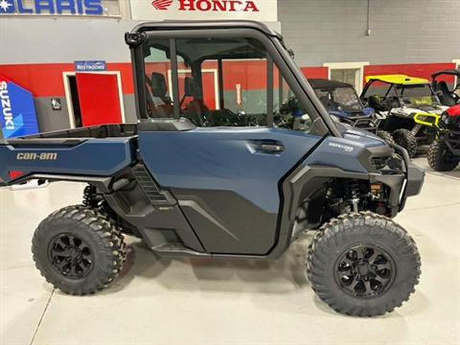 2026 Can-Am Defender XT CAB HD11
