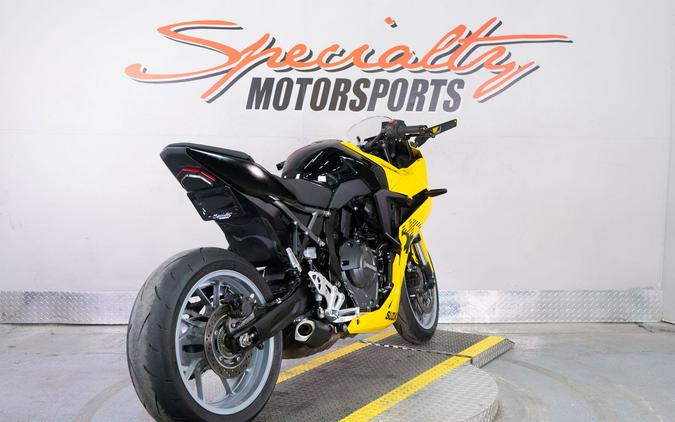 2024 Suzuki GSX-8R
