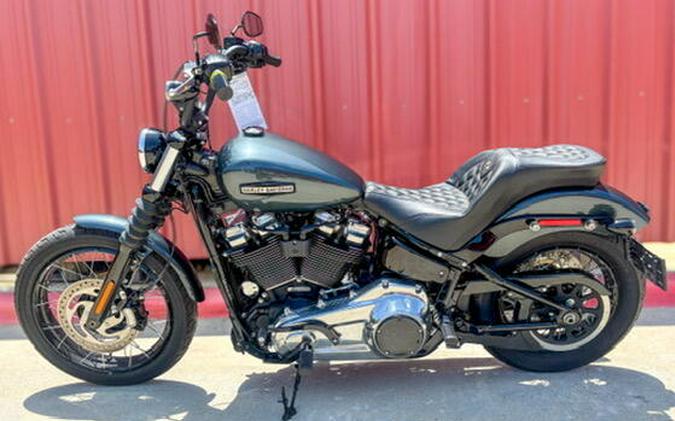 2025 Harley-Davidson® Street Bob® FXBB Iron Horse Metallic w/Cast Wheels