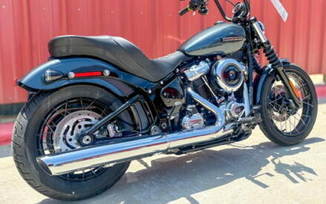 2025 Harley-Davidson® Street Bob® FXBB Iron Horse Metallic w/Cast Wheels