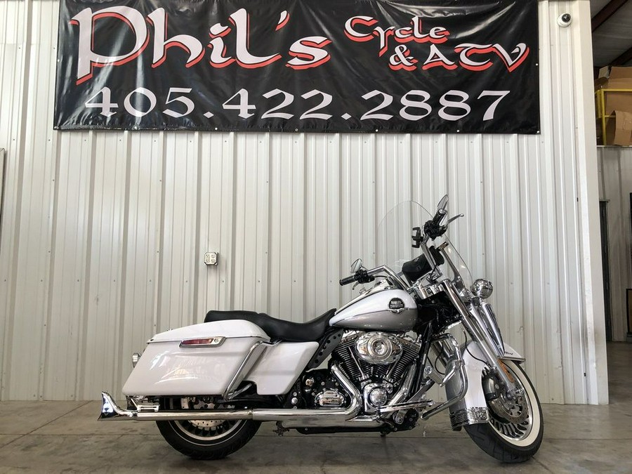 2009 Harley-Davidson® FLHRC - Road King® Special