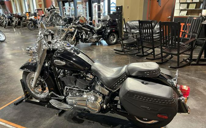 2021 Harley-Davidson FLHC - Heritage Classic