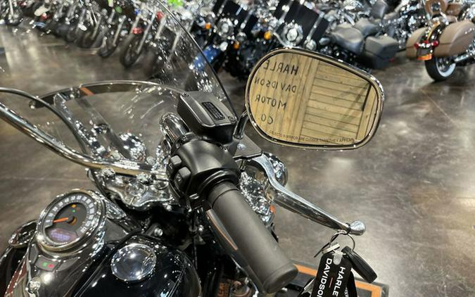 2021 Harley-Davidson FLHC - Heritage Classic