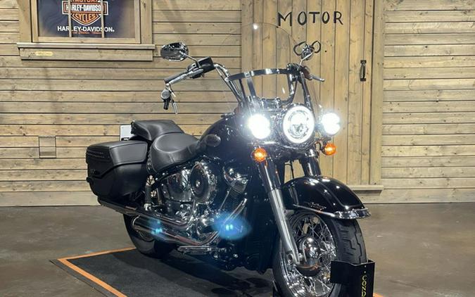 2021 Harley-Davidson FLHC - Heritage Classic