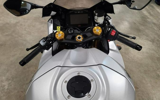 2025 Suzuki GSX-R 1000R