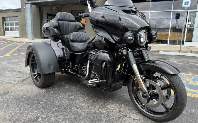 2021 Harley-Davidson® FLHTCUTGSE - CVO™ Tri Glide®