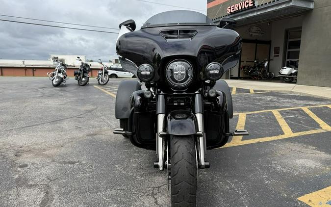 2021 Harley-Davidson® FLHTCUTGSE - CVO™ Tri Glide®