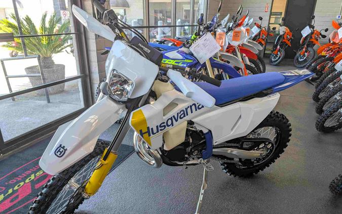 2027 Husqvarna TE 300 - 340053