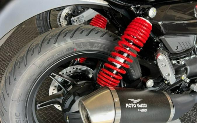 2023 Moto Guzzi V7 Special Edition