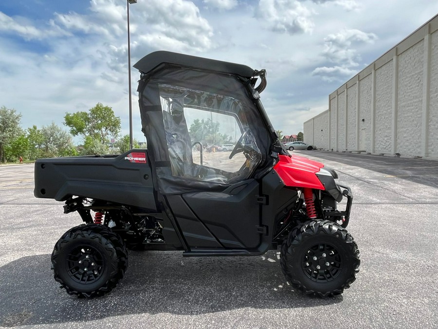 2023 Honda Pioneer 700 Deluxe