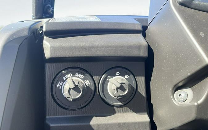 2025 Yamaha Wolverine RMAX4 1000 XT-R