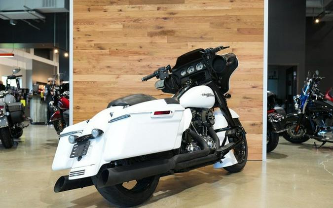 2016 Harley-Davidson Street Glide FLHX