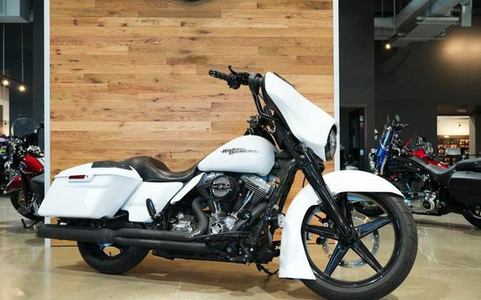 2016 Harley-Davidson Street Glide FLHX
