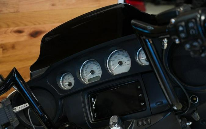 2016 Harley-Davidson Street Glide FLHX