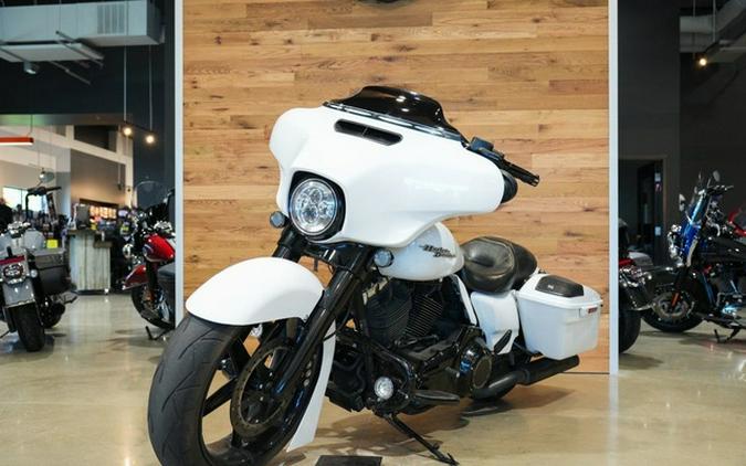 2016 Harley-Davidson Street Glide FLHX