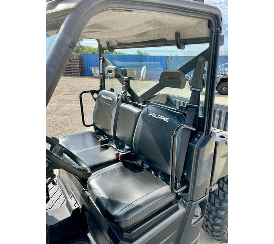 2019 Polaris® Ranger XP® 900 EPS Premium Silver Pearl