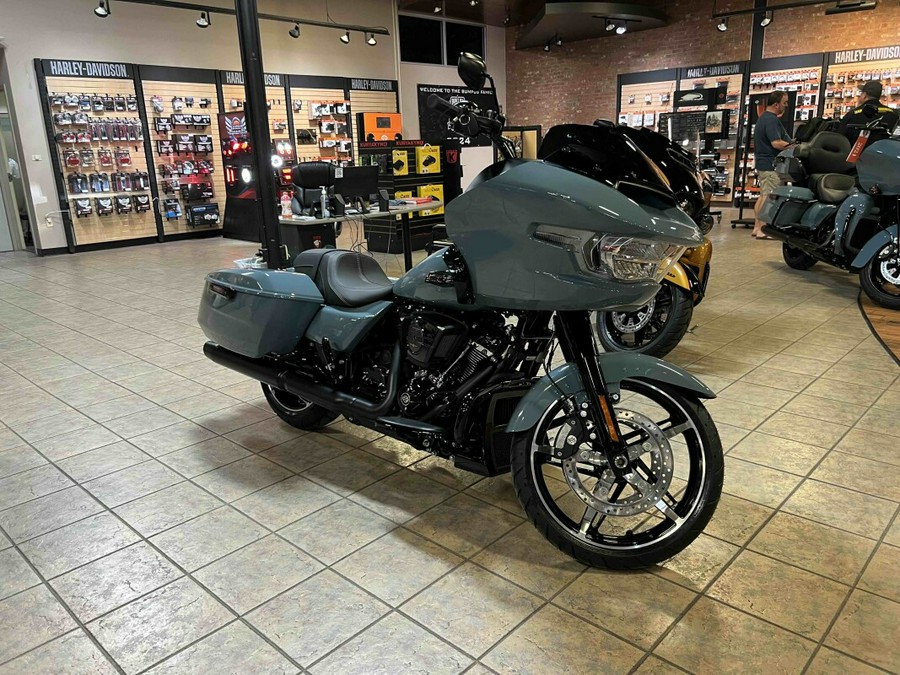 2024 Harley-Davidson Road Glide® Sharkskin Blue