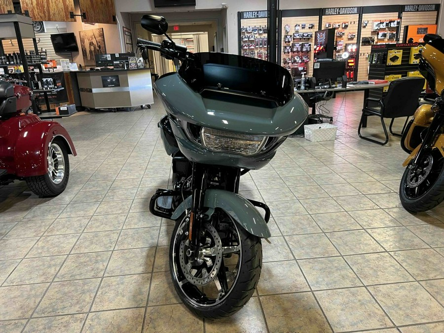 2024 Harley-Davidson Road Glide® Sharkskin Blue