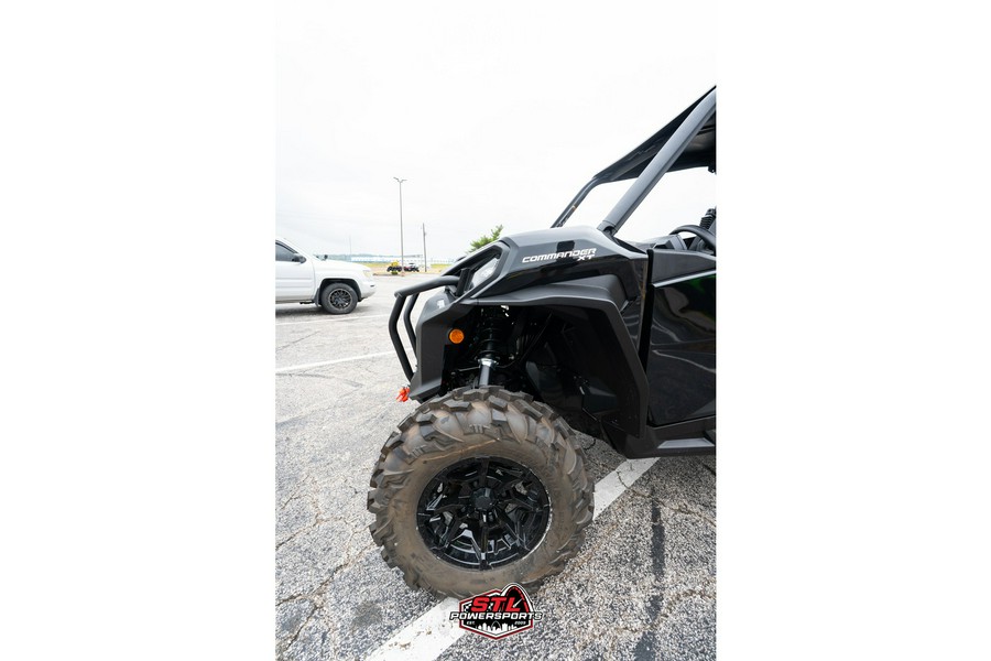 2025 Can-Am Commander XT 700