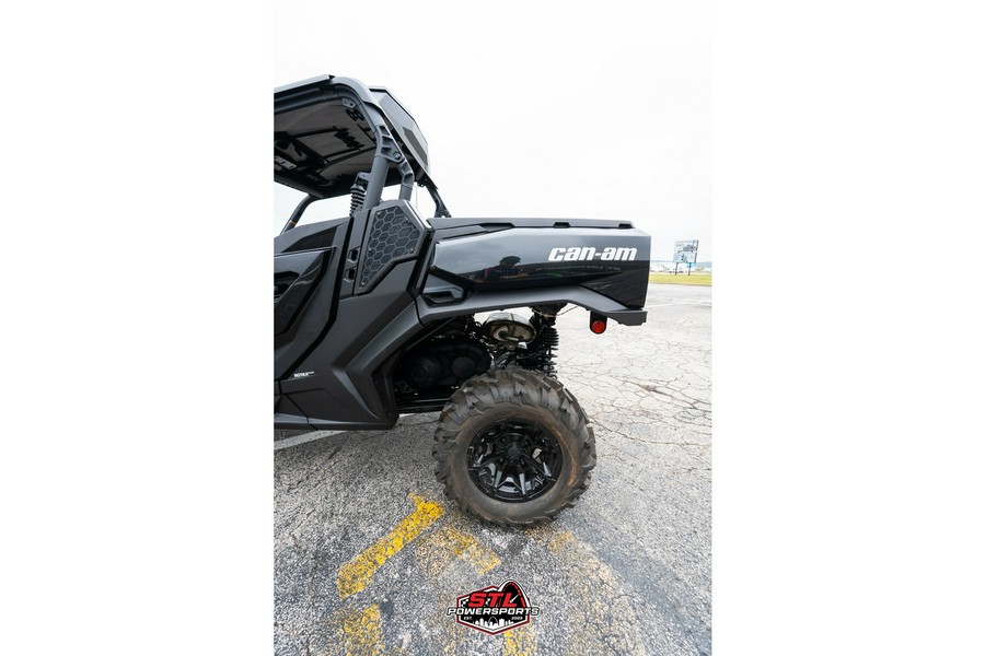 2025 Can-Am Commander XT 700