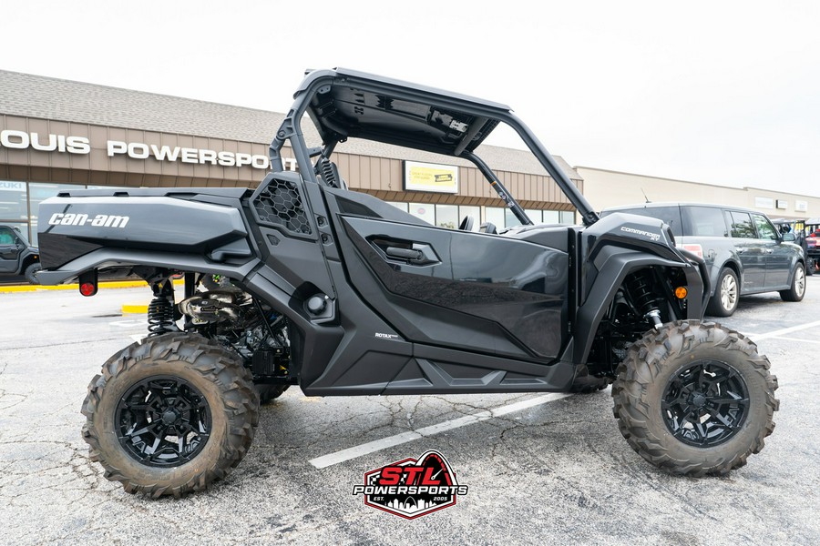 2025 Can-Am Commander XT 700