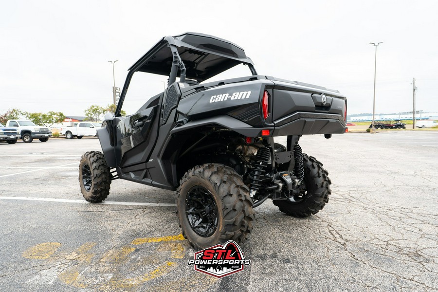 2025 Can-Am Commander XT 700