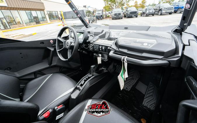 2025 Can-Am Commander XT 700