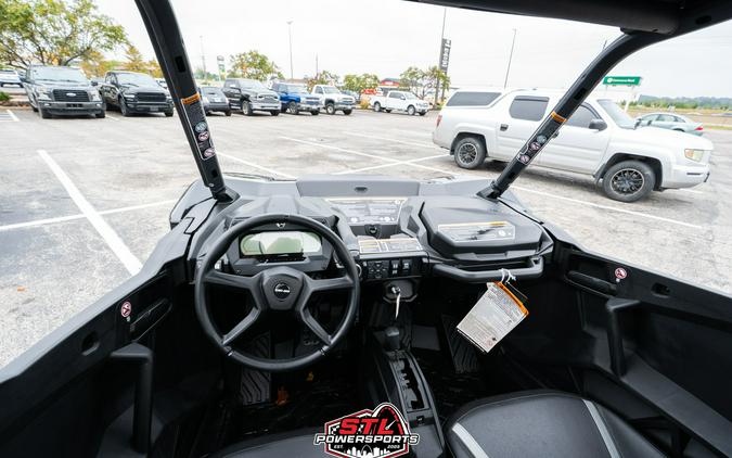 2025 Can-Am Commander XT 700