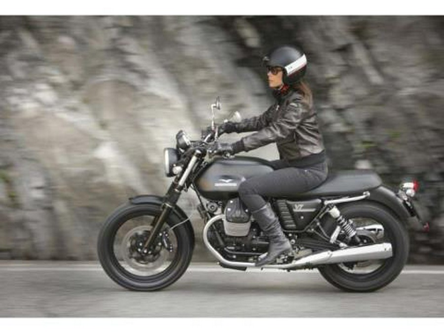 2015 Moto Guzzi V7 Stone