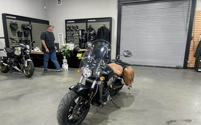 2015 Indian Motorcycle® Scout™ Thunder Black Smoke