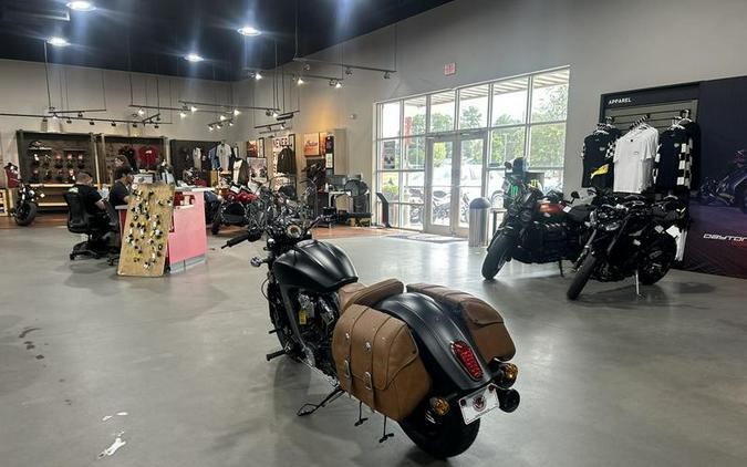 2015 Indian Motorcycle® Scout™ Thunder Black Smoke
