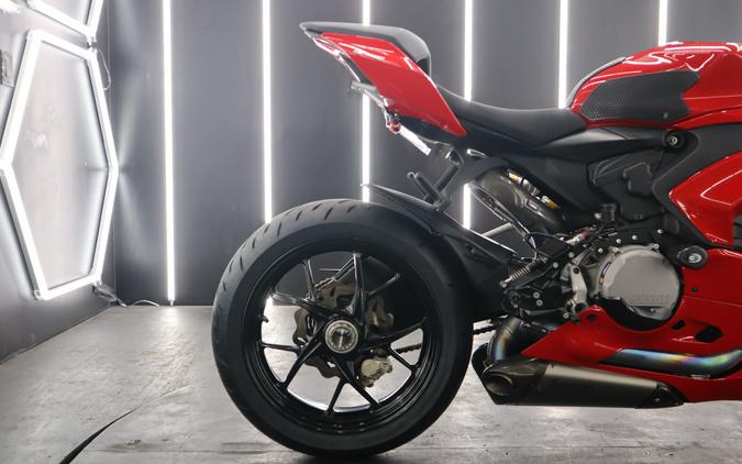 2021 Ducati Panigale V2