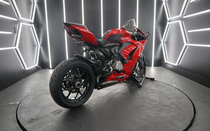 2021 Ducati Panigale V2